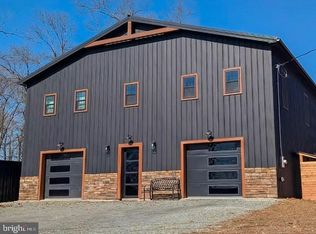 3828 Brownton Rd, Felton, PA 17322