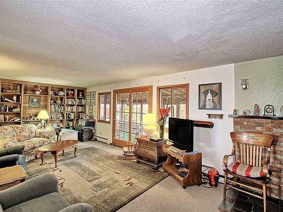 5th image of 615 Glacier Dr