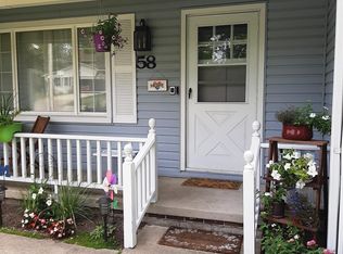 58 Chestnut Dr, Chelsea, MI