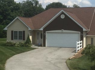 305 Spring Meadow Dr, Wytheville, VA
