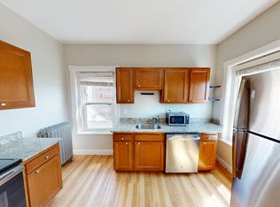 900 Massachusetts Ave #9, Cambridge, MA 02139