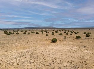 53177 N Arroyo Dr, Seligman, AZ 86337