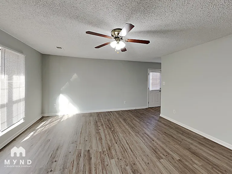 6382 Saginaw Rd — Photo 6
