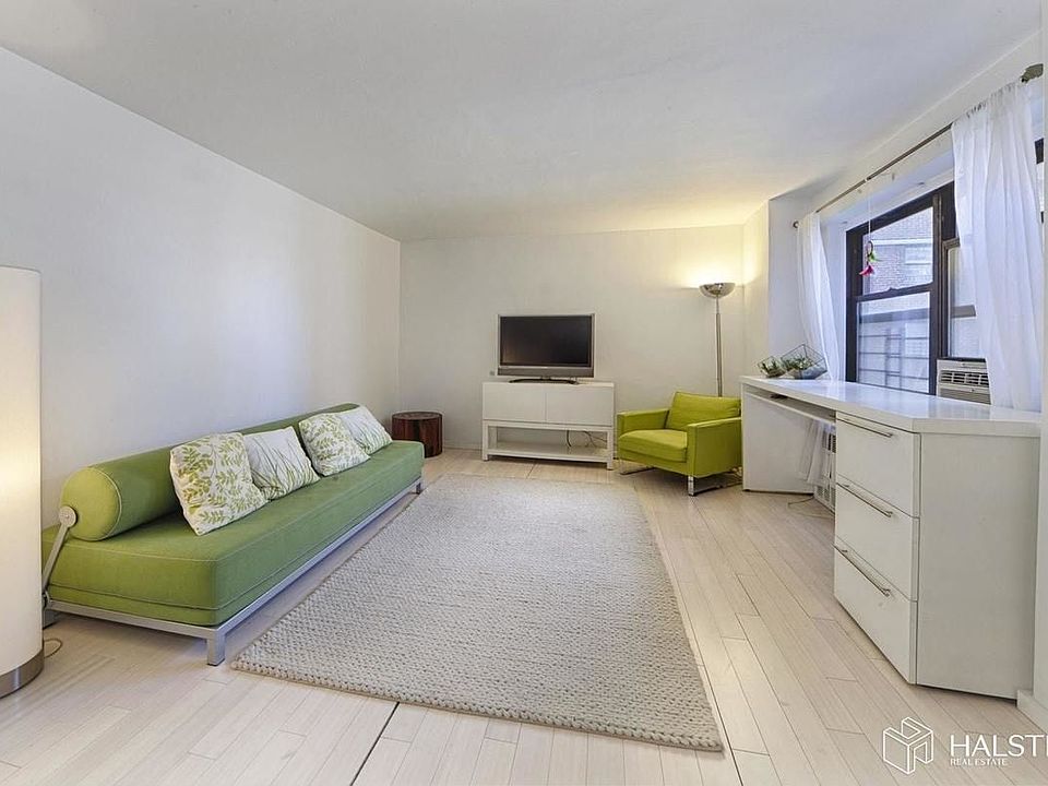 1st image of 266 E Broadway APT B902