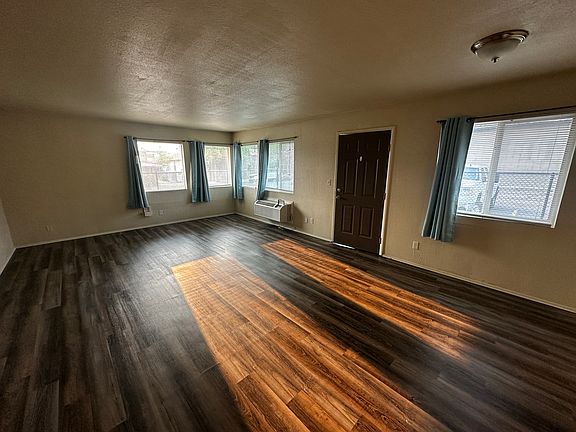 2nd image of 211 Ash St APT 1
