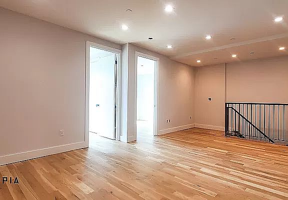 3rd image of 415 Manhattan Ave #5D