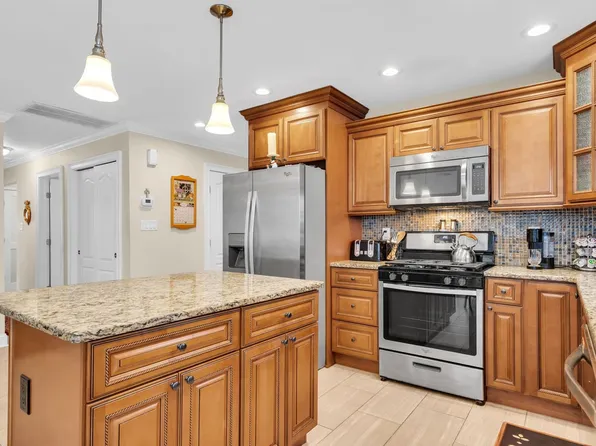 23 Roman Street, Toms River, NJ 08757