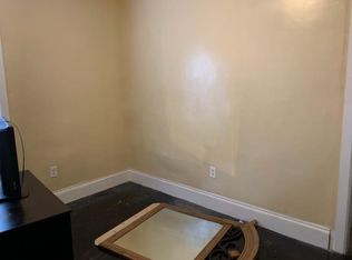 662 Chalkstone Ave, Providence, RI 02908