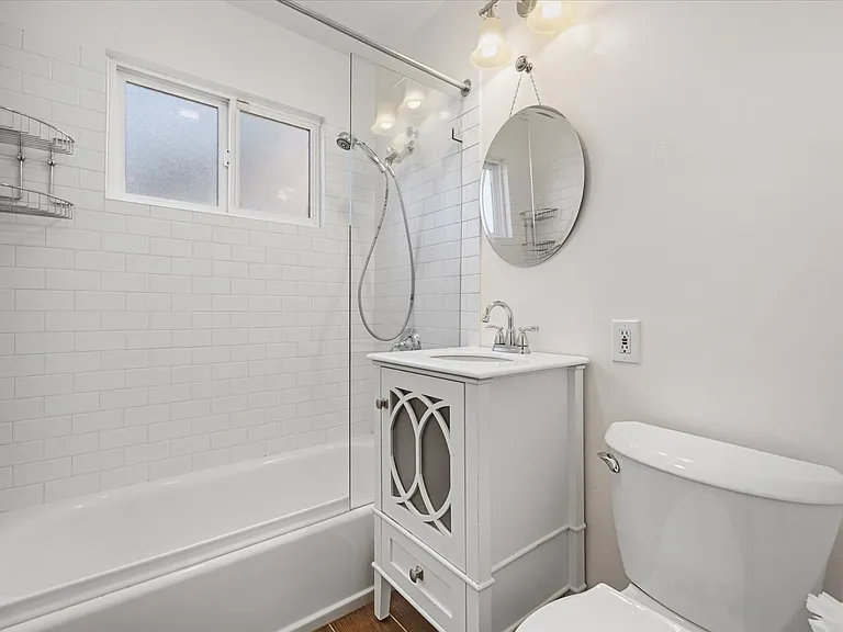 2464 Aram Ave — Photo 17