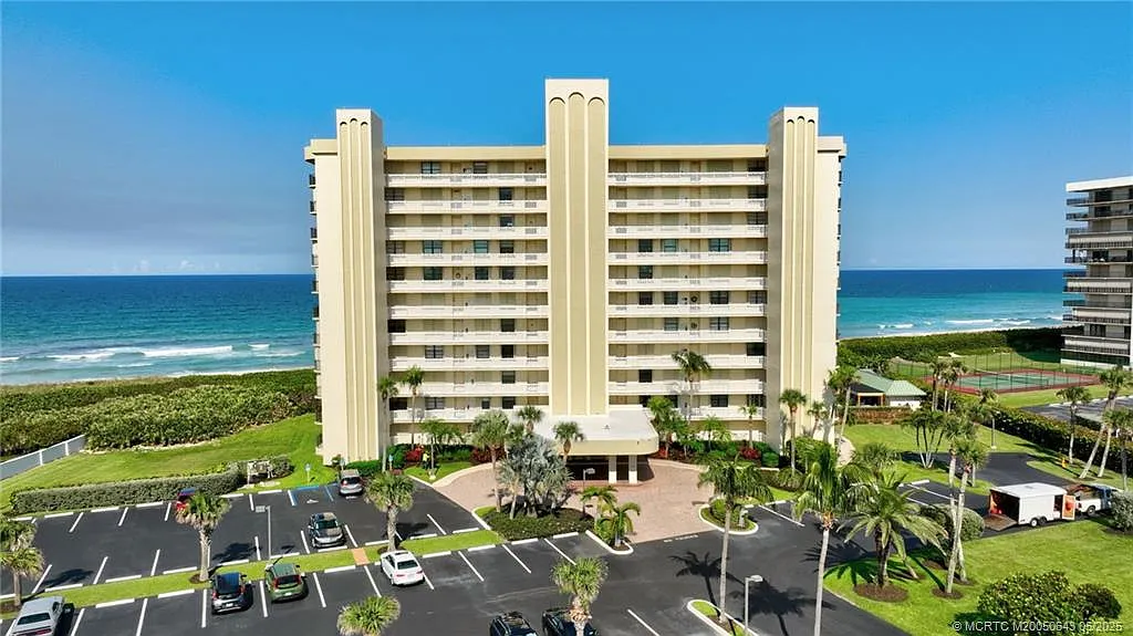 2 bed, 2.0 bath, 1264 sqft, $4,900 — Photo 4