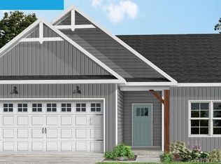 318 Glassmine Trl, Aberdeen, NC 28315