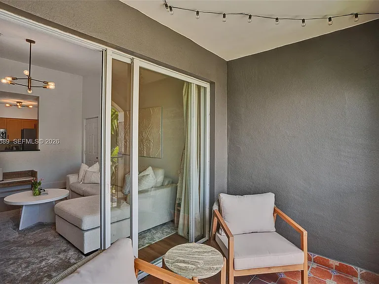 6841 SW 44th St #305 — Photo 26