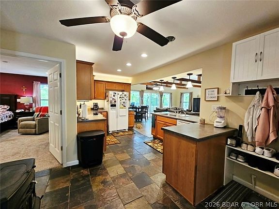 5th image of 16713 Garden Crest Rd