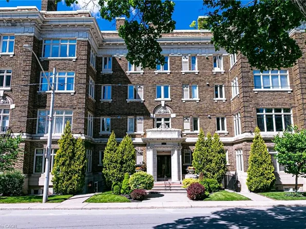 86 Herkimer St #11, Hamilton, ON L8P 2G7
