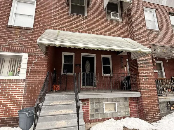 5243 Hawthorne St, Philadelphia, PA 19124