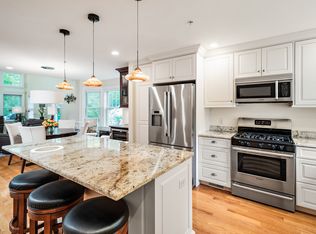 8 Derby Brook Way, Hingham, MA 02043