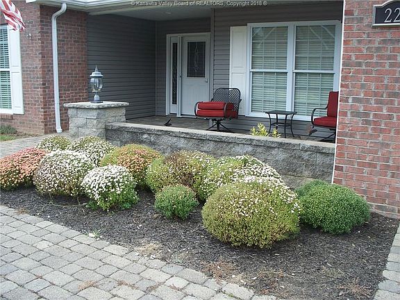 2nd image of 228 Oak Dr