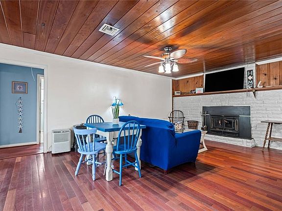 4th image of 6572 Belwood Dr W