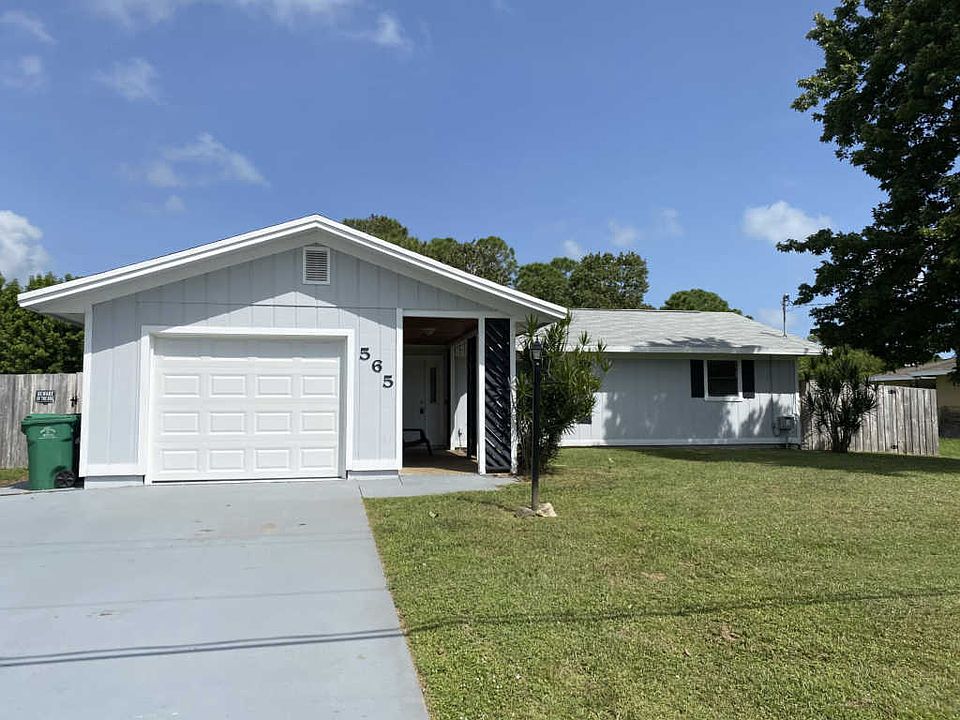 1st image of 565 SE Fallon Dr