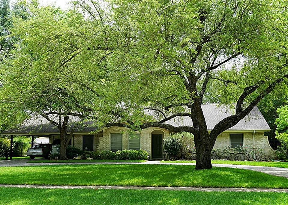 1st image of 15405 Lakeview Dr