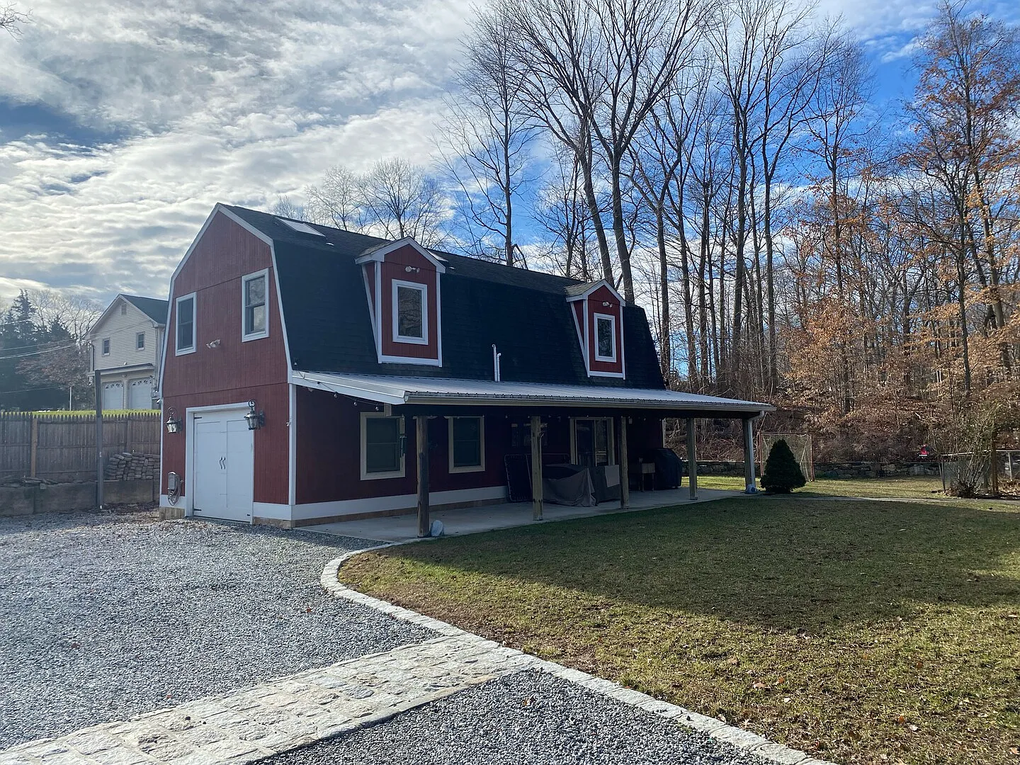 Milford Cottage — Photo 1