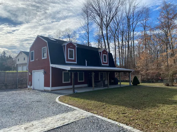 (undisclosed Address), Milford, CT 06460