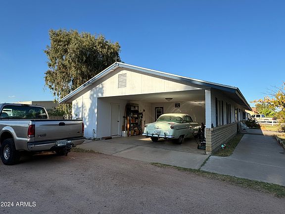 4th image of 4222 E EDGEWOOD Avenue