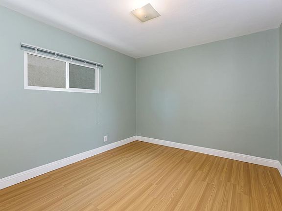 3rd image of 1868 Diamond St APT A