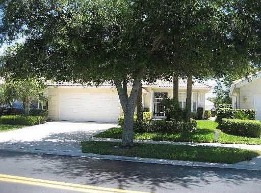 4th image of 526 E Tall Oaks Dr