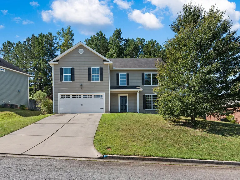 609 Brighton Cir — Photo 3