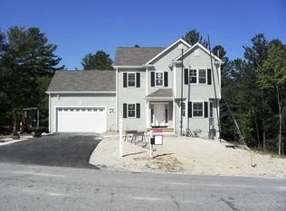 9 Meadow Ln, Blackstone, MA 01504