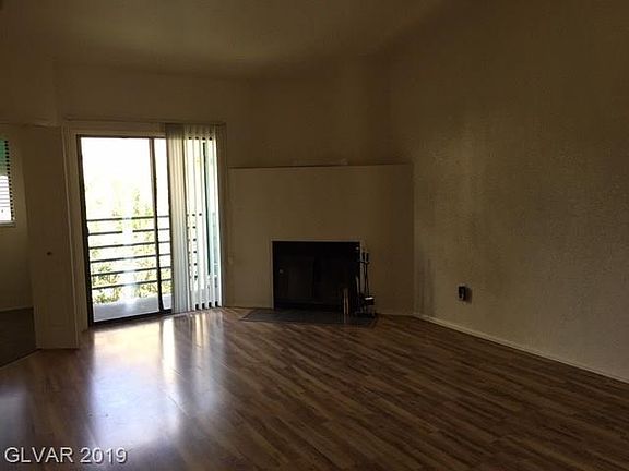 5th image of 2220 Pinetop Ln Unit 203