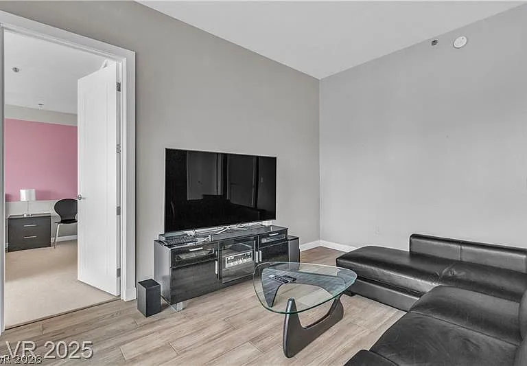 4525 Dean Martin Dr #3207 — Photo 37
