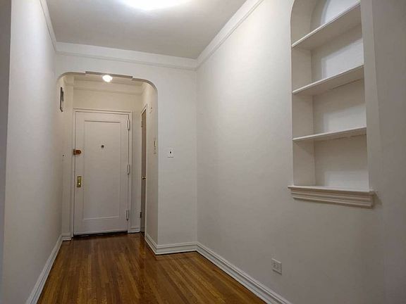 3rd image of 1680 E 22nd St APT 107