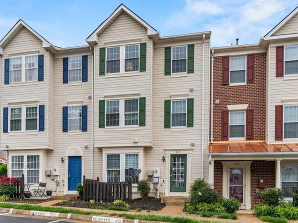 9217 Cardinal Forest Ln #30, Lorton, VA 22079