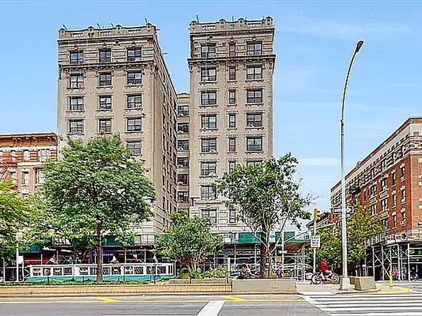 3495 Broadway image 11 of 11