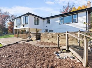 568 Lake Eliza Gtwy, Hebron, IN 46341