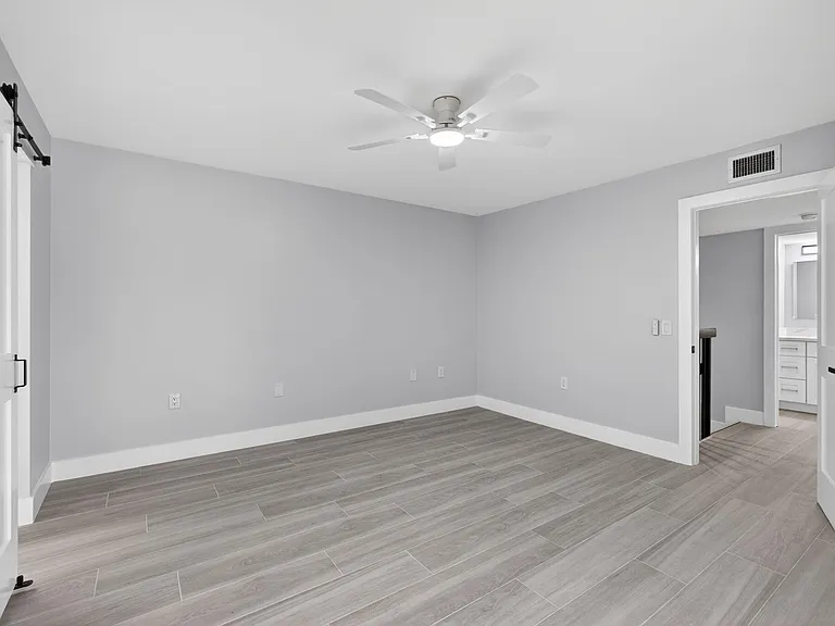 183 Charter Way — Photo 18