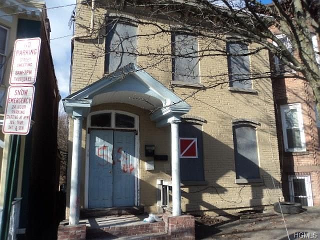 1st image of 221 N Miller St