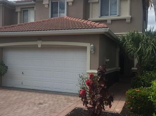 9751 Roundstone Cir, Fort Myers, FL 33967