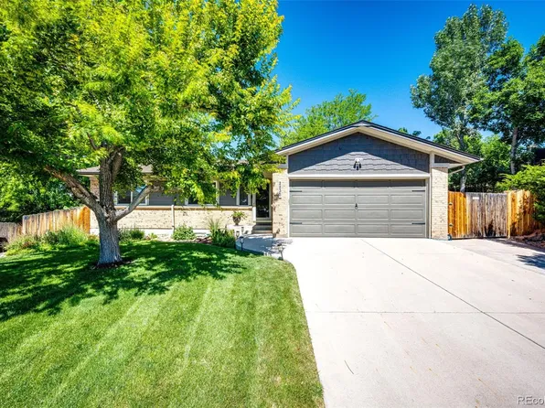 2233 S Beech Court, Lakewood, CO 80228