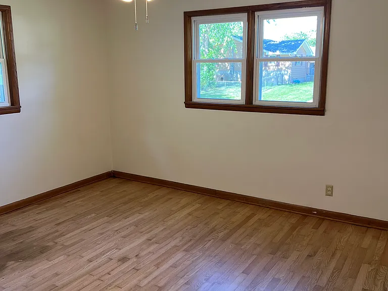 Bedroom #1
