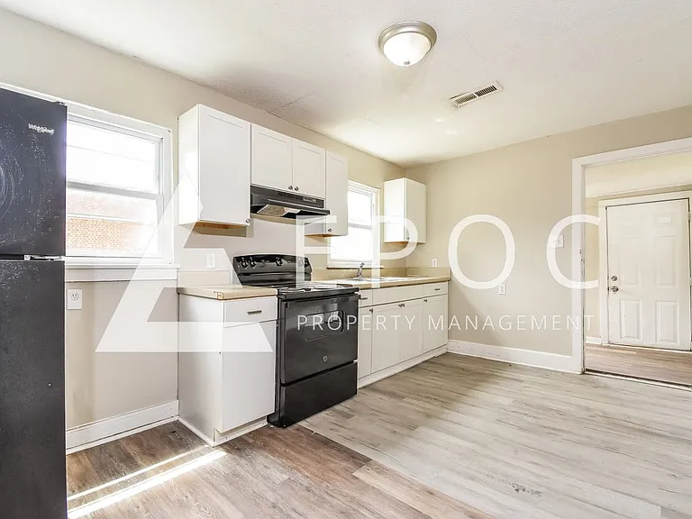 201 Hodgin St — Photo 4
