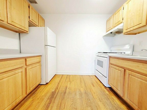 3rd image of 66 E 126th St #Gf