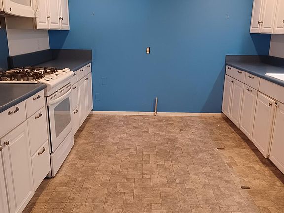 4th image of 8700 West Ln Space 38