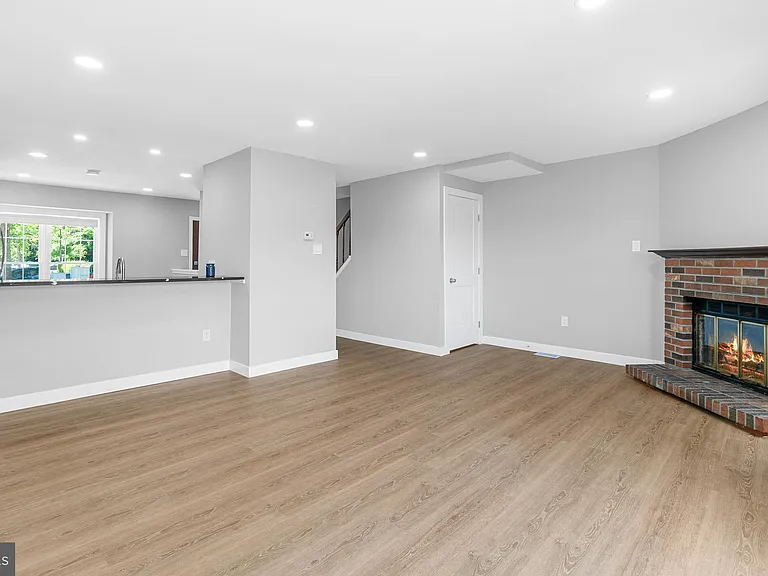11409 Berland Pl — Photo 9