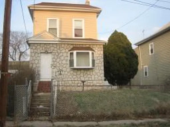 10 Whittier Pl, Newark, NJ 07114