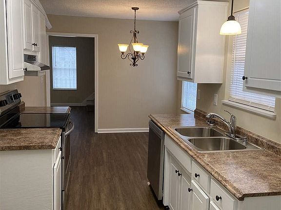 2nd image of 132 Loblolly Dr