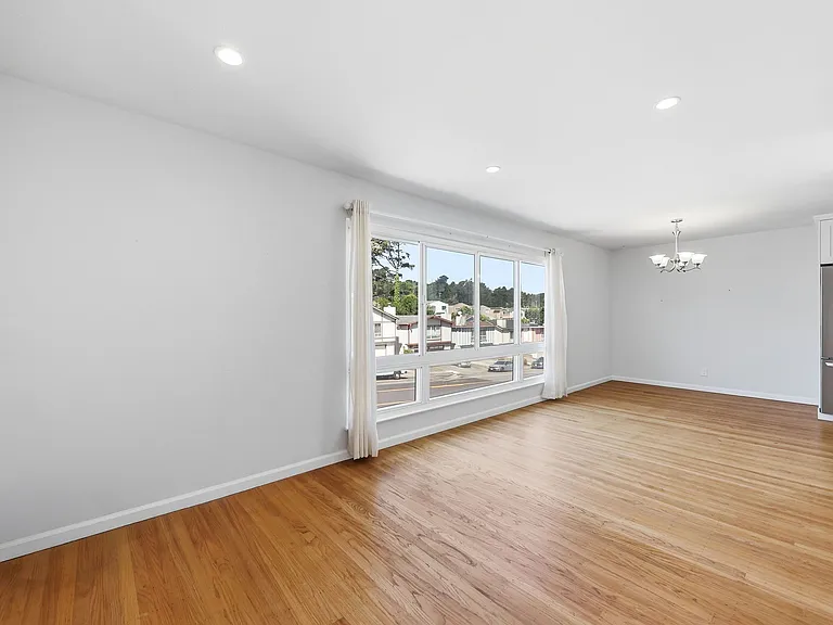 4252 Callan Blvd — Photo 11