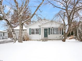 94 Plymouth St, Medina, OH 44256